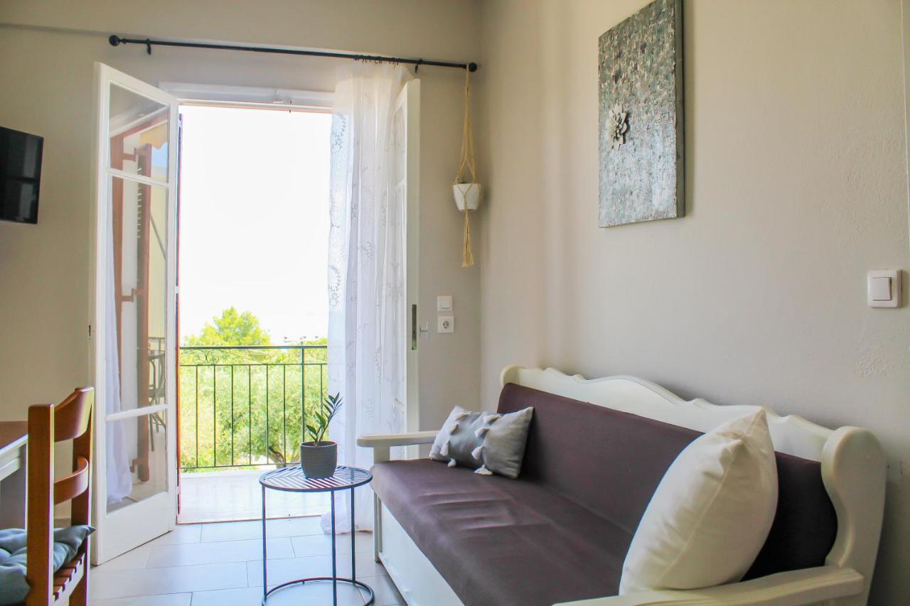 Braziliana Apartments Dassia  Ngoại thất bức ảnh