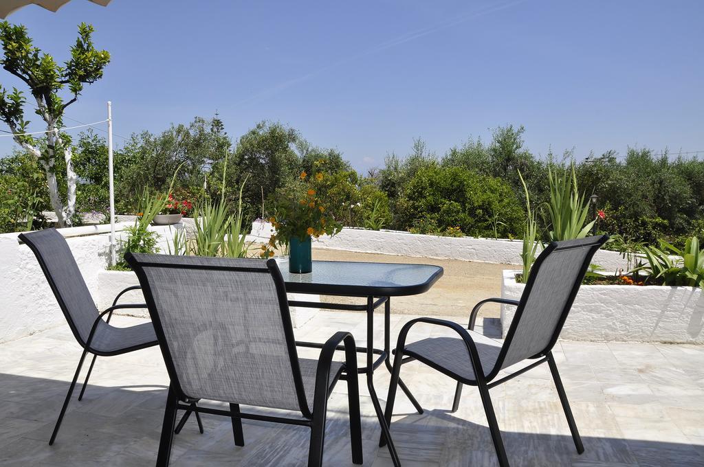 Braziliana Apartments Dassia  Ngoại thất bức ảnh